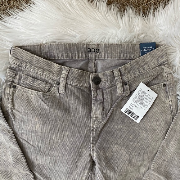 BDG Mid Rise Cigarette Ankle Cords - Picture 5 of 6